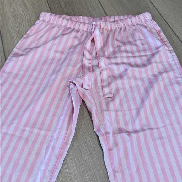 Y2K Classic Victorias Secret Pink & White Satin Pajama Set Sz S Loungewear - Picture 8 of 13